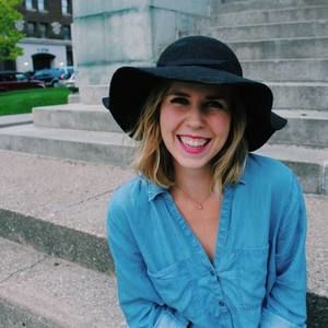 Meet your Posher, Lydia